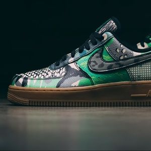 NIKE AIR FORCE 1